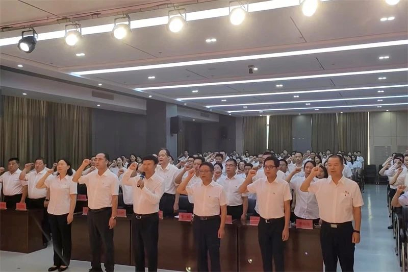 渭南技师学院举行庆祝中国共产党成立103周年暨“七一”表彰大会