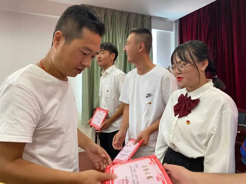 20210623_230521_007.jpg 20210623_230521_007.jpg