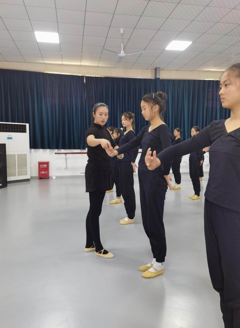 image003.jpg image003.jpg