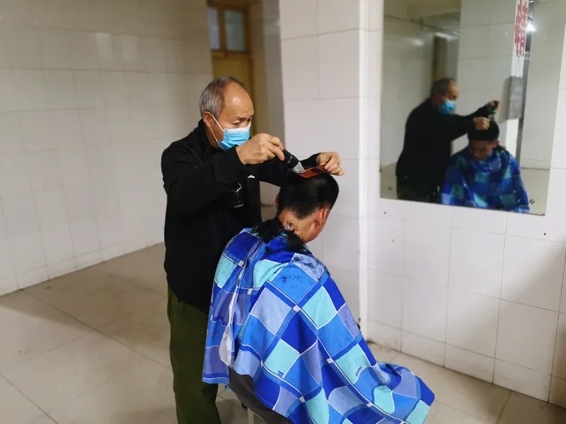 20220103_101217_100.jpg 20220103_101217_100.jpg