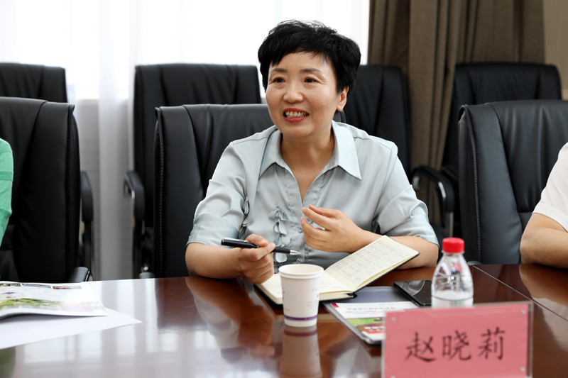 6、市政协委员赵晓莉发言.JPG 6、市政协委员赵晓莉发言.JPG