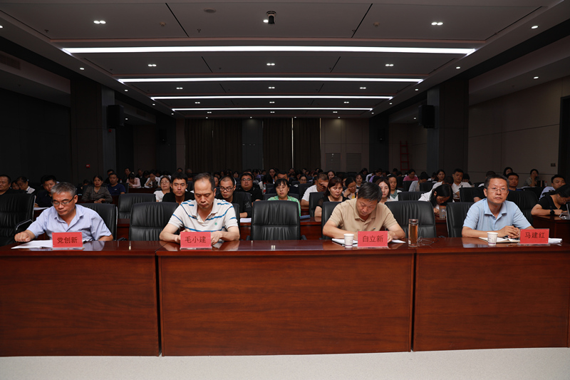 5.9N1A6052.JPG 5.9N1A6052.JPG