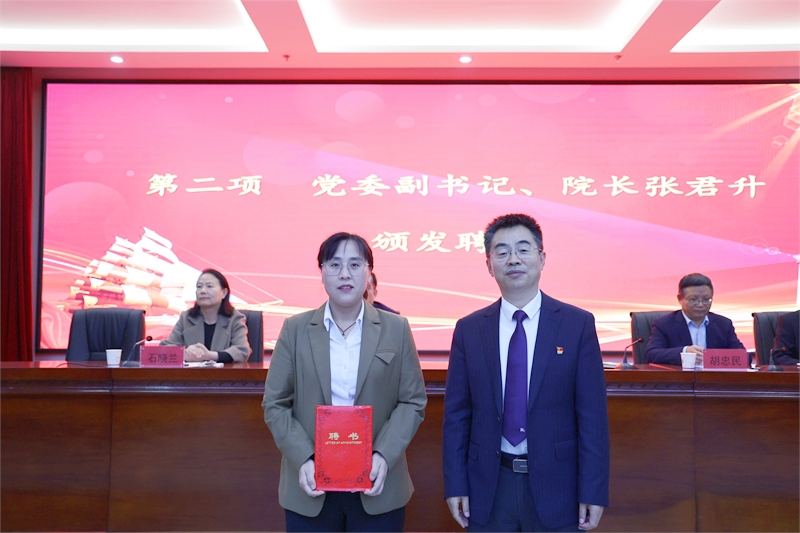 16-0K9A0825.jpg 16-0K9A0825.jpg