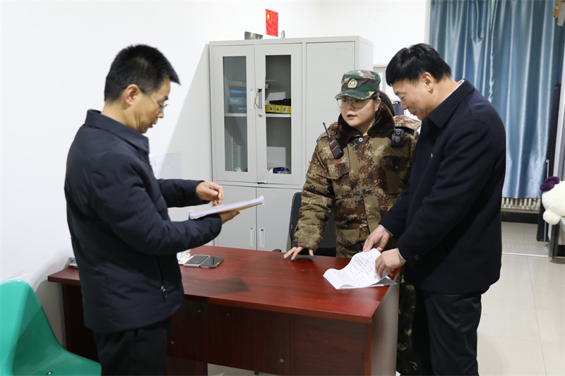 教官办公�?N1A3922.jpg 教官办公�?N1A3922.jpg