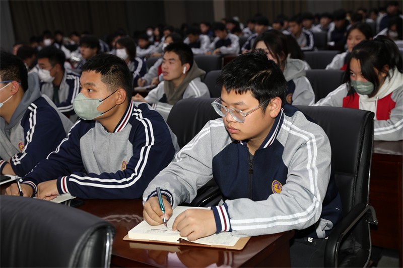 学生9N1A5708.jpg